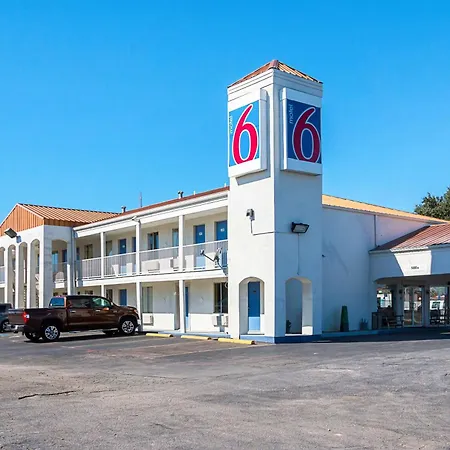 Motel 6-Round Rock, Tx